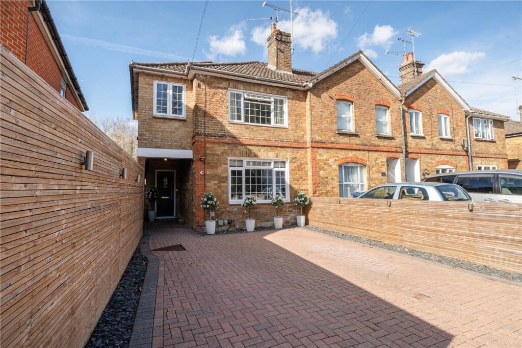 Main image of property: Abbey Street, Farnham, Surrey, GU9