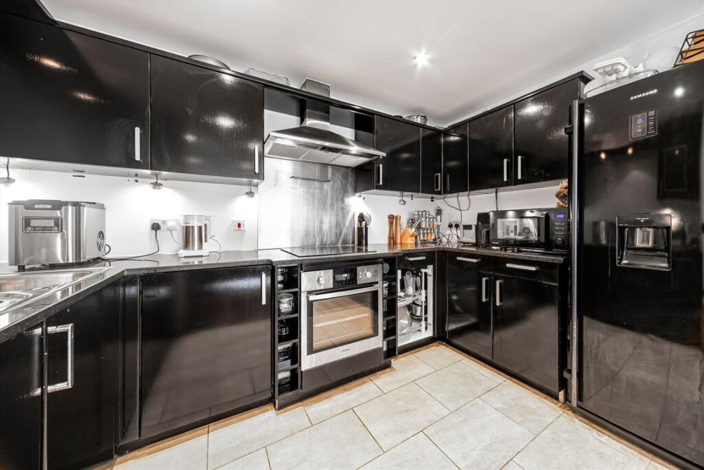 Apartment in London - View 4