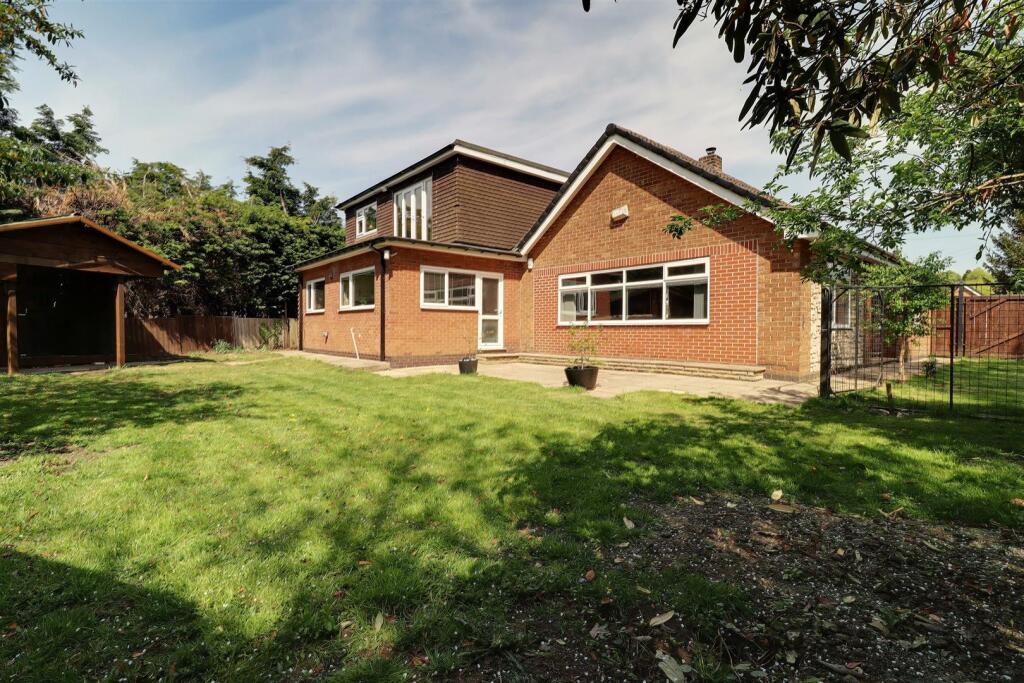 Main image of property: The Crescent, Welton