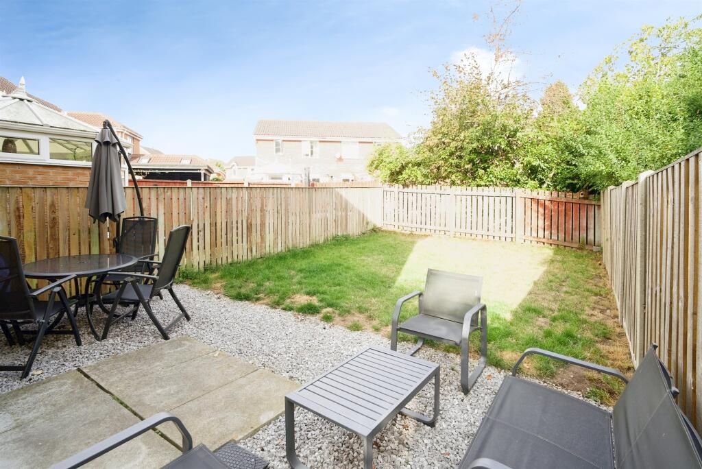 House in Barnsley, Great Houghton - View 4