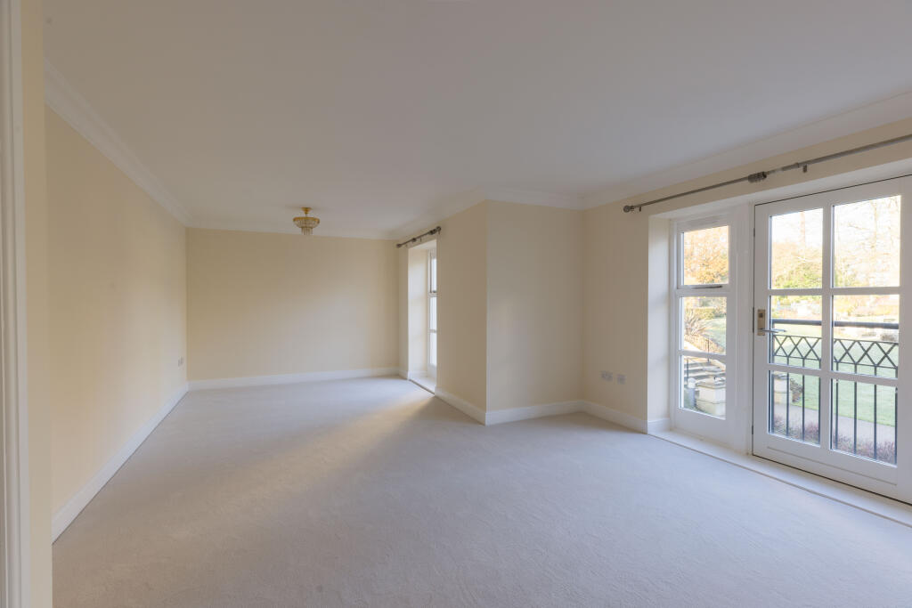 Templeton Road, RG17 - View 4