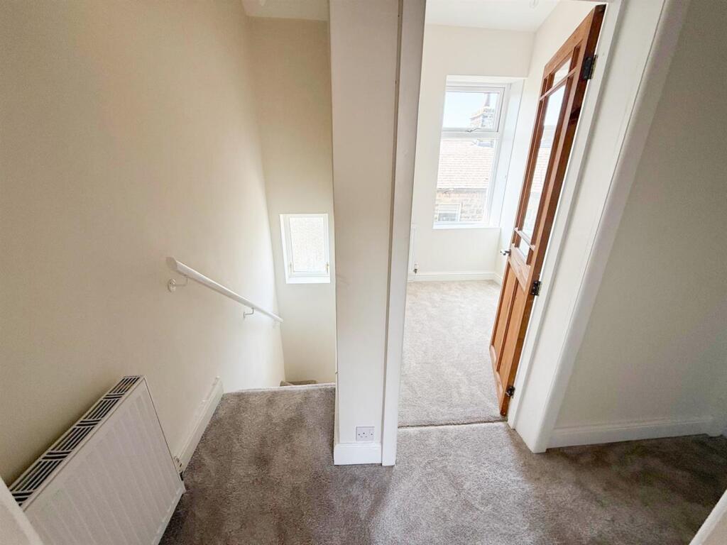 Gibb Street, Cowling - More