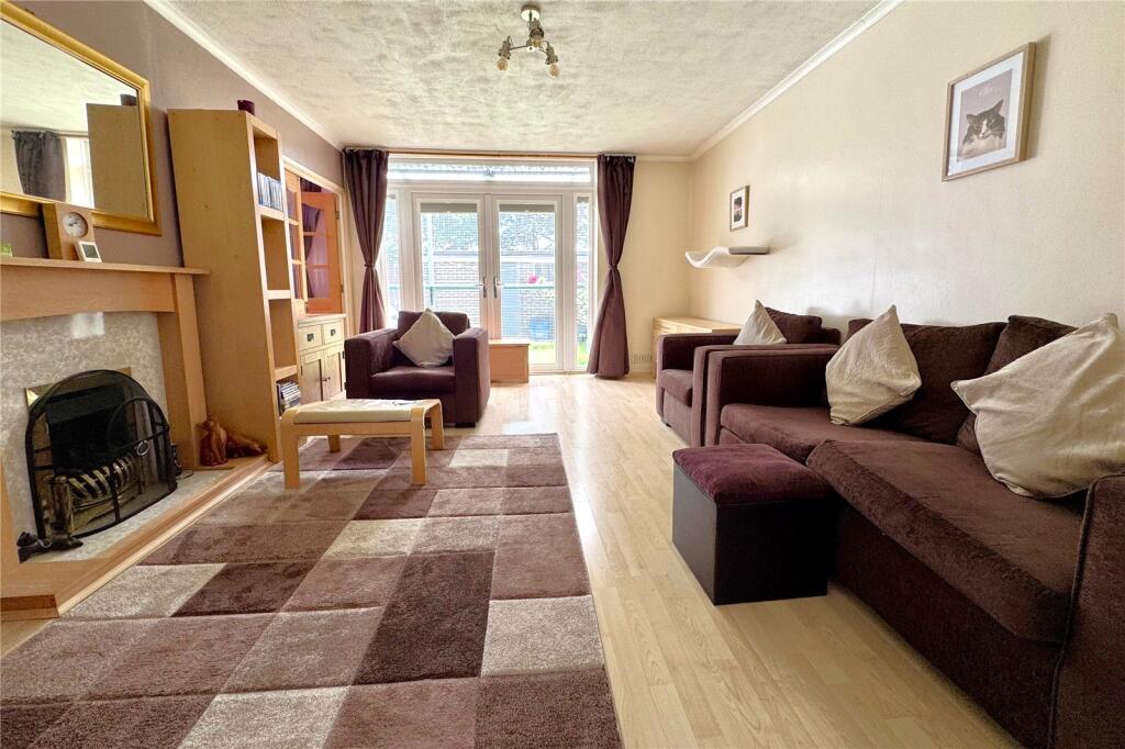 Chaucer Road, Farnborough, Hampshire, GU14 - View 3