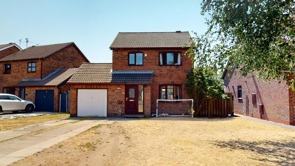 Thealby Gardens, Doncaster, DN4 photo 2