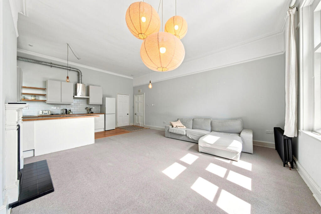 Apartment in Nottingham, The Park - More