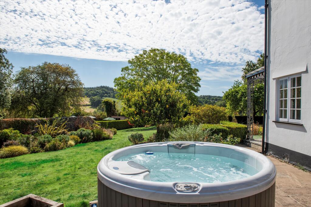 House in Exeter - View 4