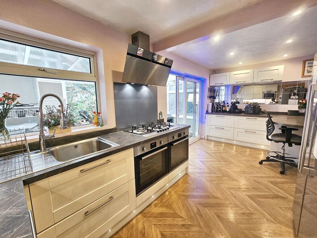 House in East Grinstead, Ashurst Wood - View 5