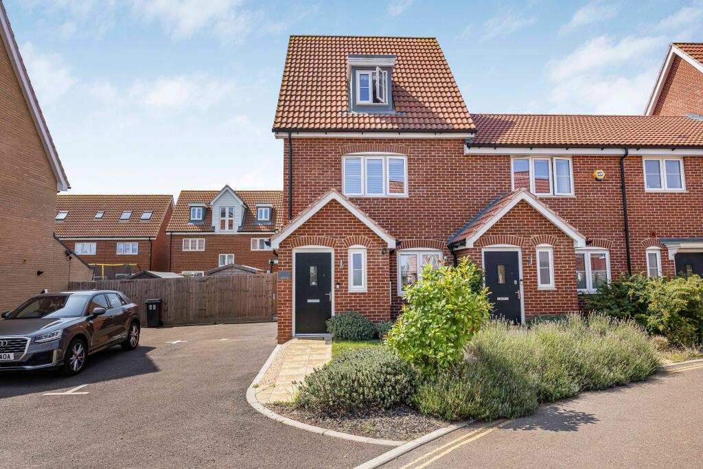 Main image of property: Five Oaks Lane, IG7