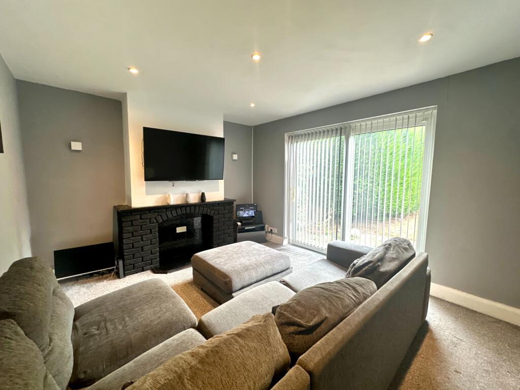 House in Walsall, West Midlands - View 2