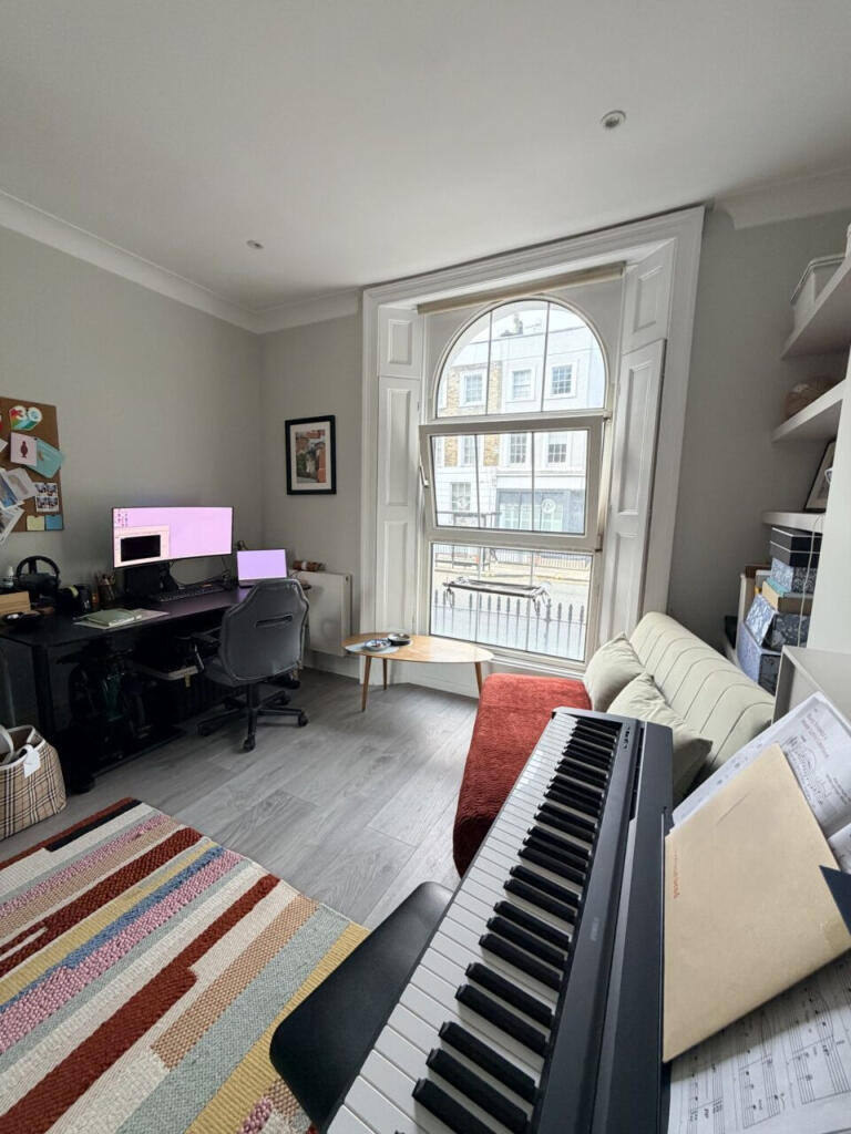 Apartment in London - View 4