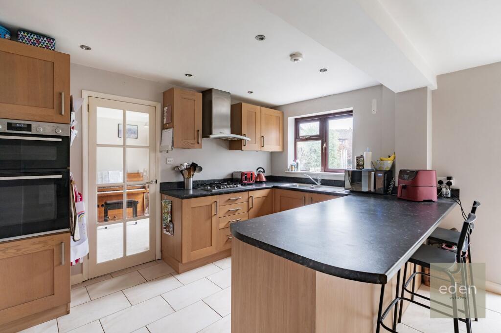 House in Tonbridge and Malling, Leybourne - View 3