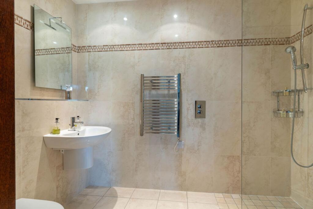 Additional image 21 of Plymouth Drive, Barnt Green, B45