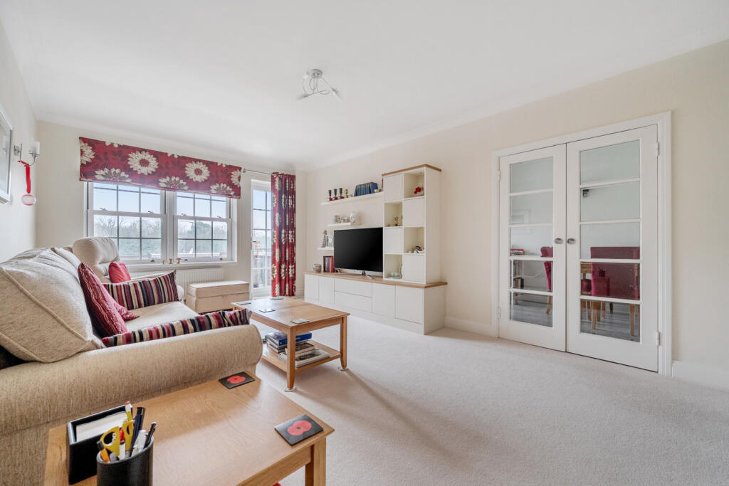 Bulstrode Court, Gerrards Cross, Buckinghamshire photo 2