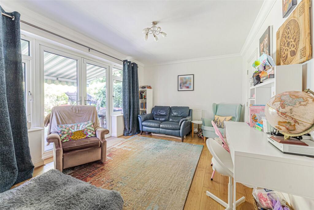 House in Watford - View 5