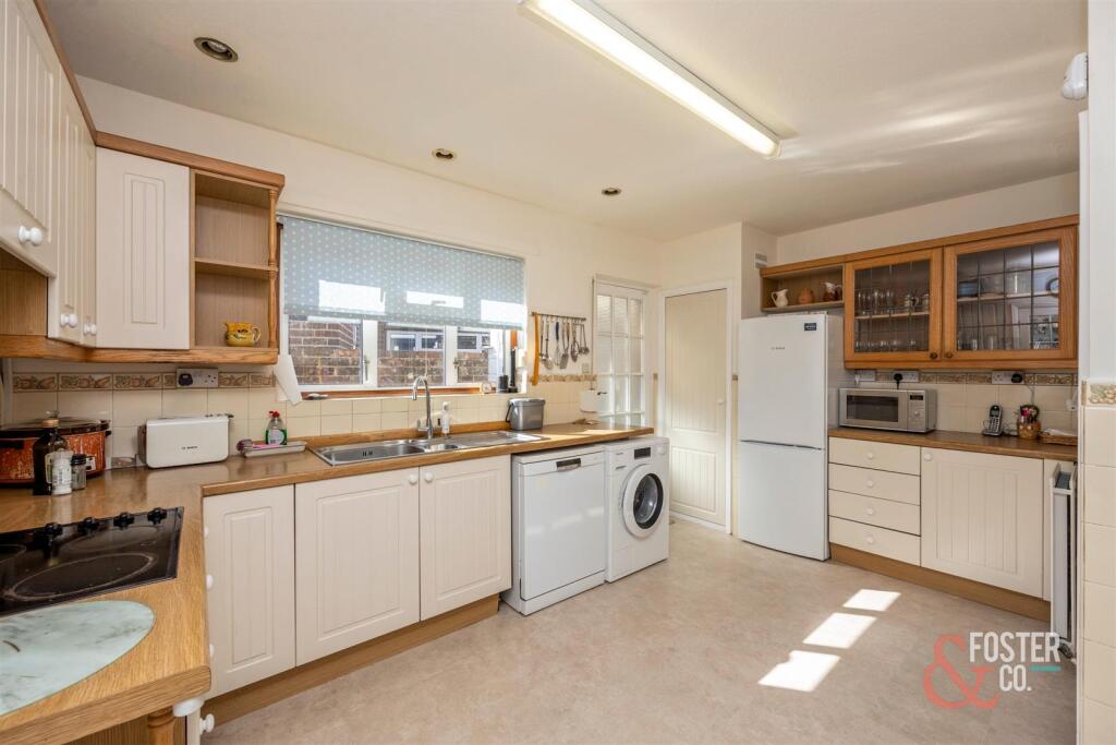 House in Brighton - View 5