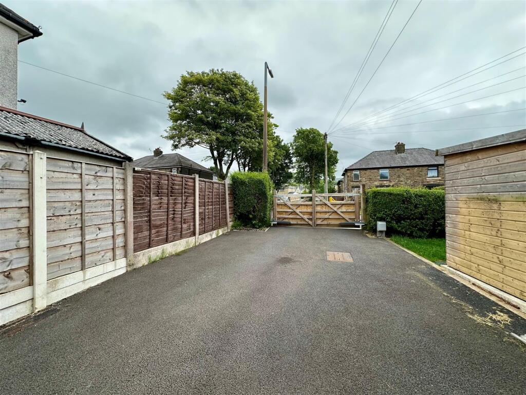 House in Stockport - View 5