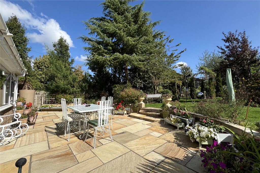 Leighton Green, Westbury photo 5