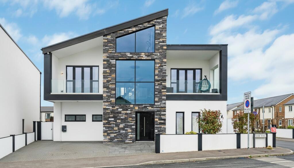 Main image of property: Read Place, Ambrosden, Bicester, Oxfordshire, OX25