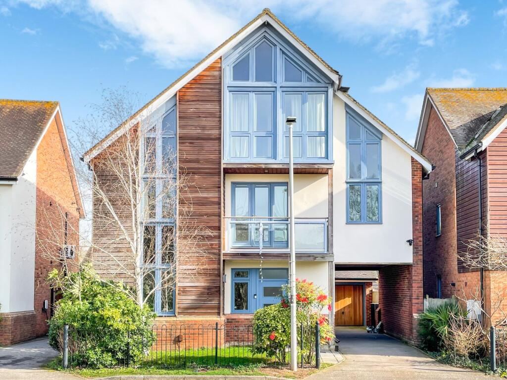 Main image of property: Kingswear Drive, Broughton, Milton Keynes, MK10