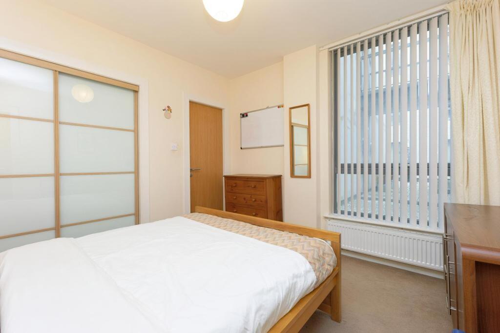 Apartment in Glasgow - View 5