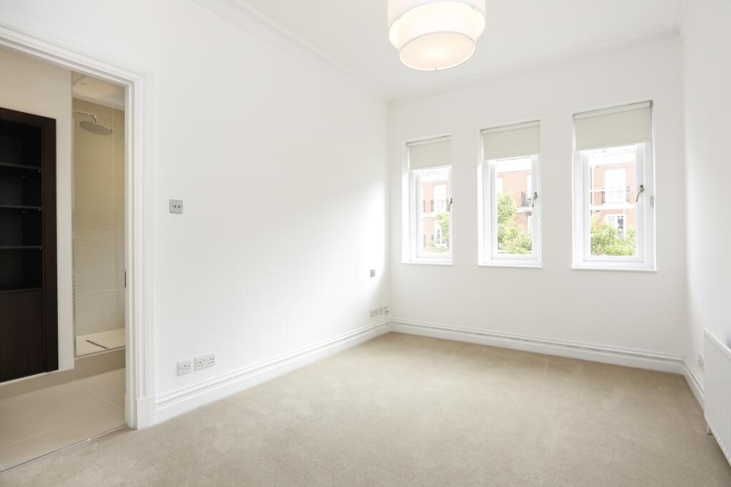 Apartment in Twickenham - View 4