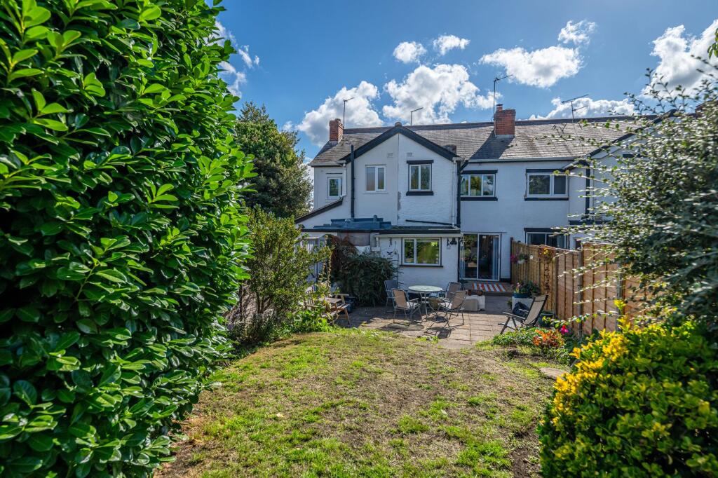 Planks Lane, Wombourne, WV5 photo 2