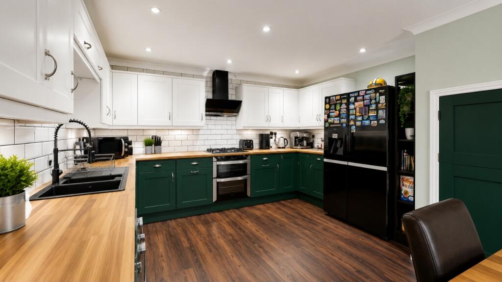 House in Plymouth - View 5