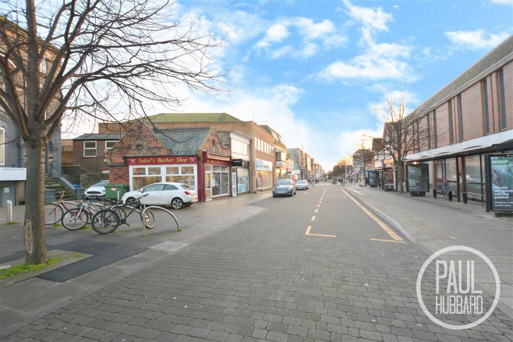 Apartment in East Suffolk, Lowestoft - More
