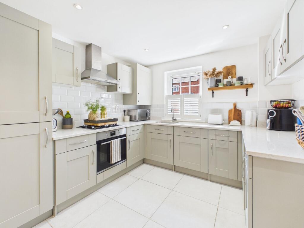 House in Towcester, West Northamptonshire - More