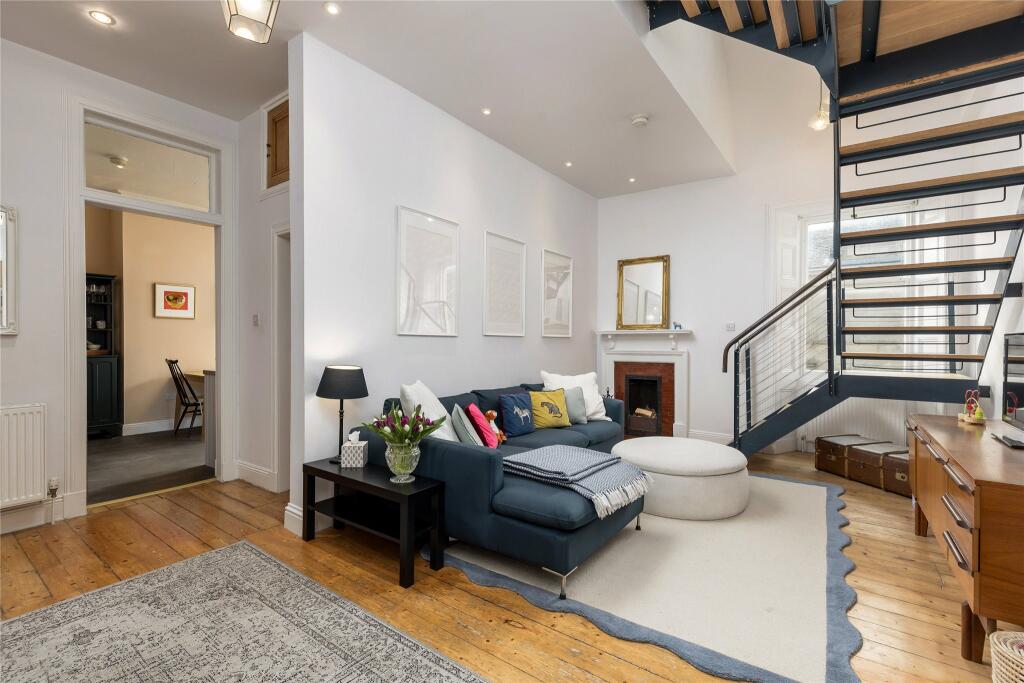 Apartment in Edinburgh, Church Hill, Morningside - View 2