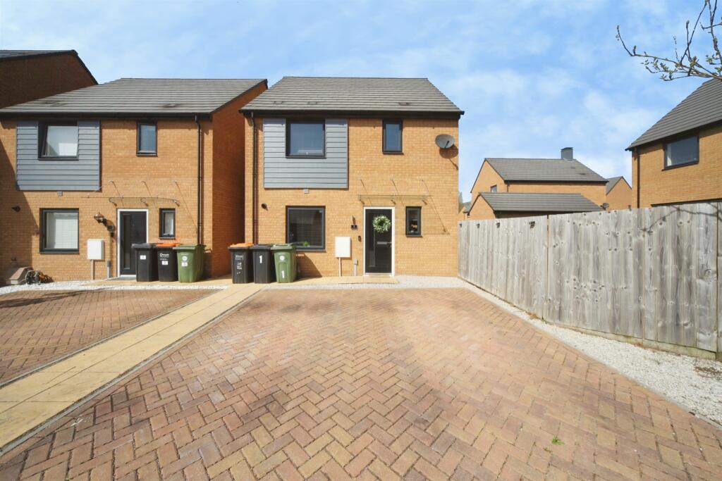 Main image of property: Aventine Grove, Houghton Regis, Dunstable