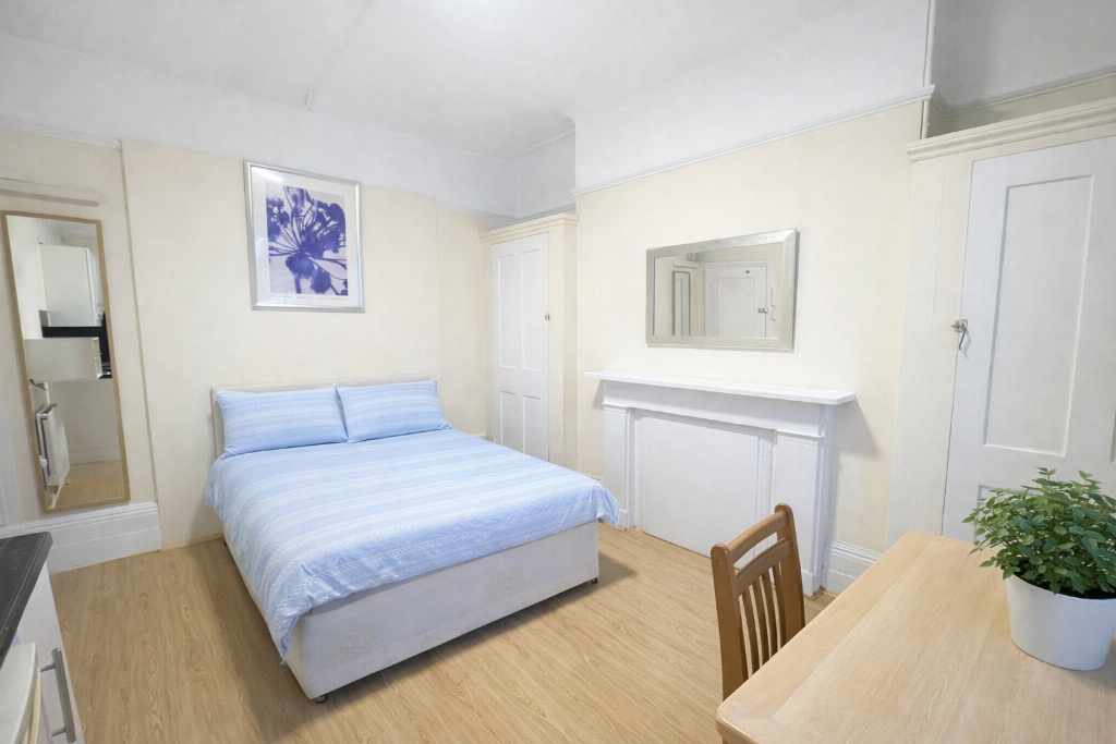 Studio flat for rent