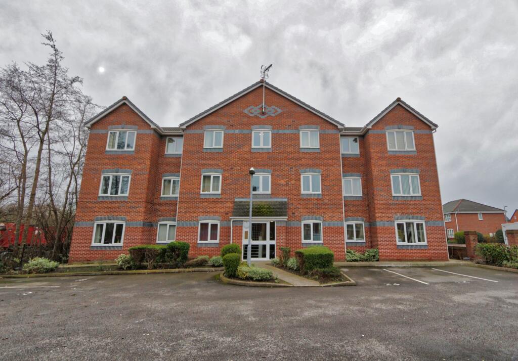 2-bed flat on Rixtonleys Drive, Irlam, M44, £133,000