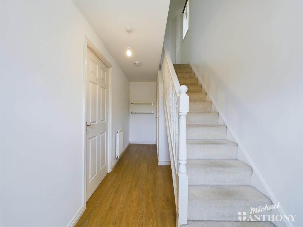 House in Luton, Leighton-Linslade - More
