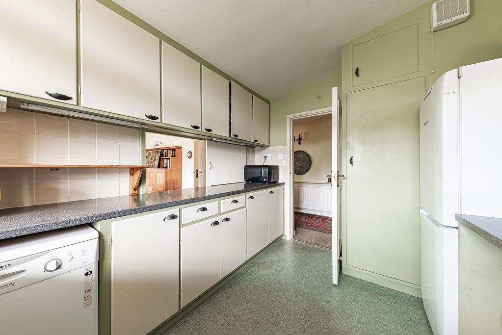 Apartment in Canterbury - View 5