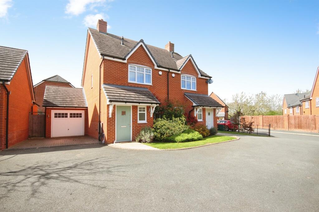 Main image of property: Leam View, Radford Semele, Leamington Spa