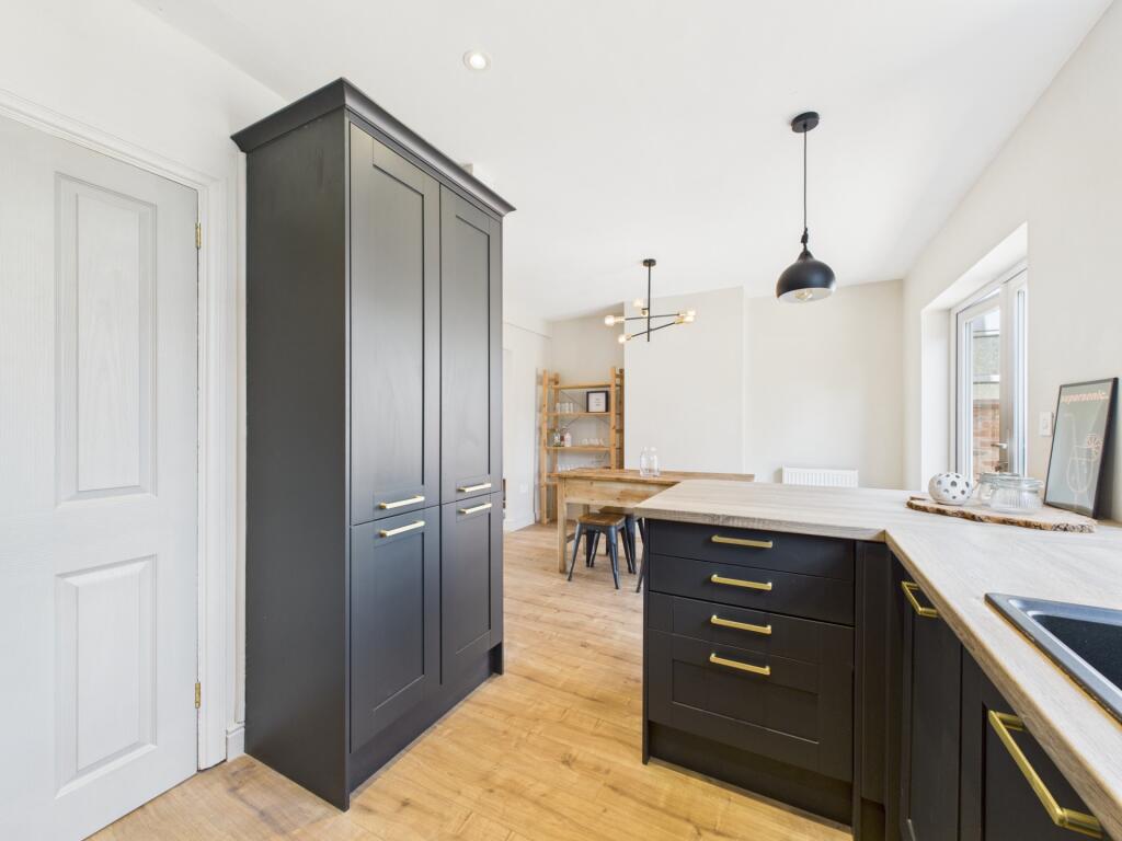 House in Northampton, Abington - View 3
