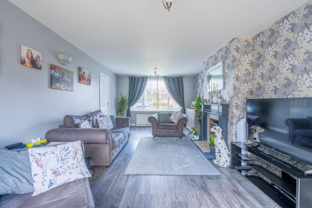 The Grove, Stourport-on-Severn, DY13 photo 3