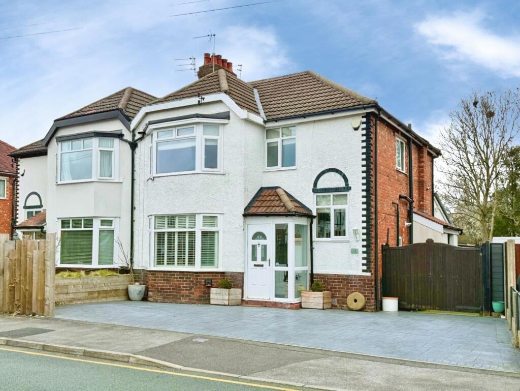 Main image of property: Outwood Drive, Heald Green