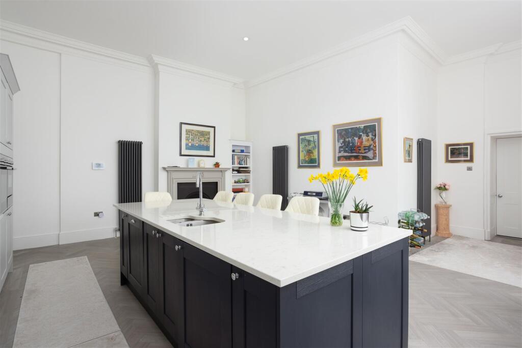 Apartment in York - View 5