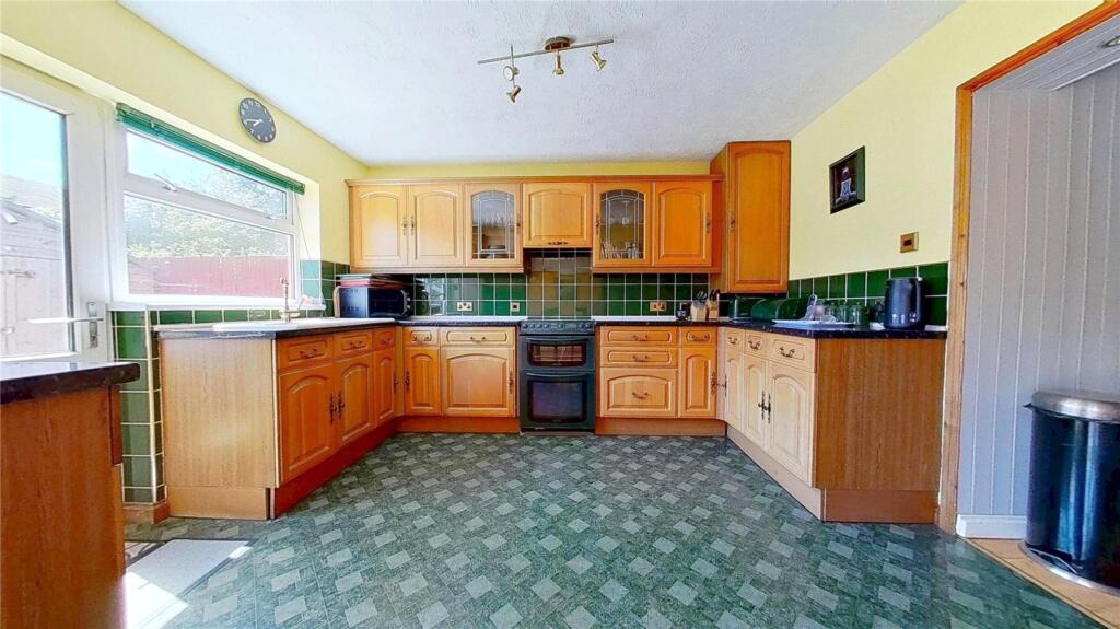 House in Adur, Sompting - View 2