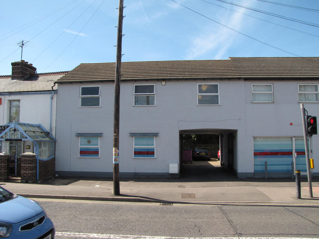 Main image of property: 275 Newmarket Road, Cambridge, CB5 8JE