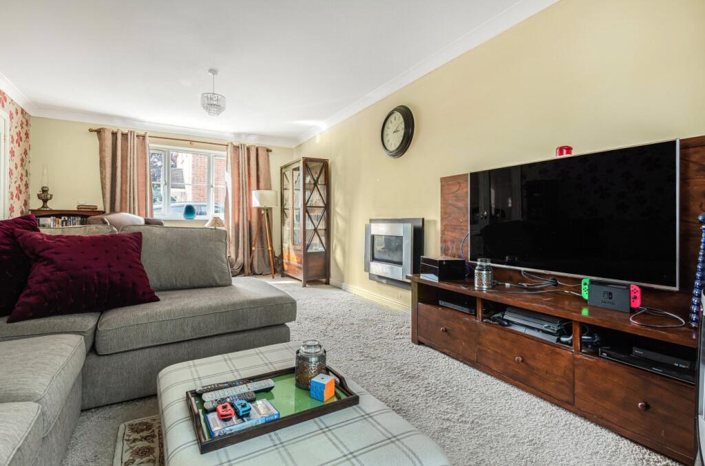 House in Swindon - View 5