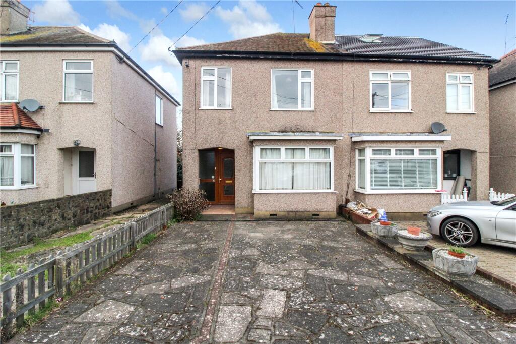Main image of property: Priorywood Crescent, Leigh-on-Sea, Essex, SS9