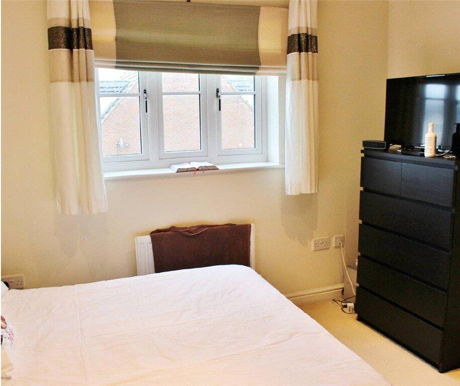 Apartment in Swindon, Coleview - View 4