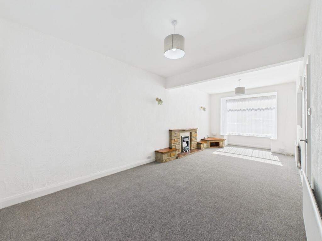 House in Hull, The Dukeries, Avenues - More