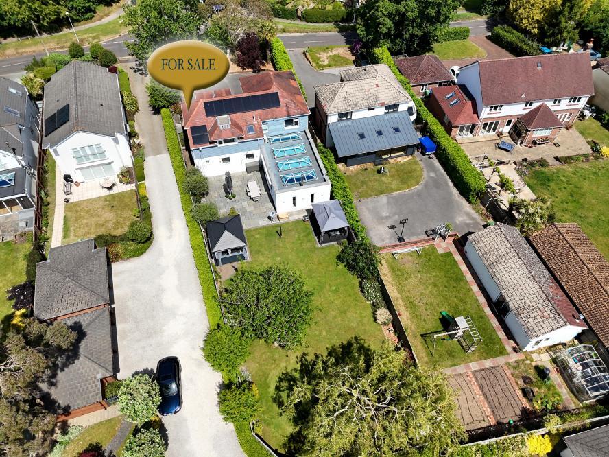 Main image of property: Merley Lane, Wimborne, BH21 1RZ