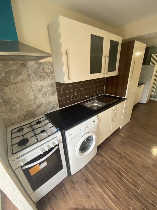 Apartment in London - View 5