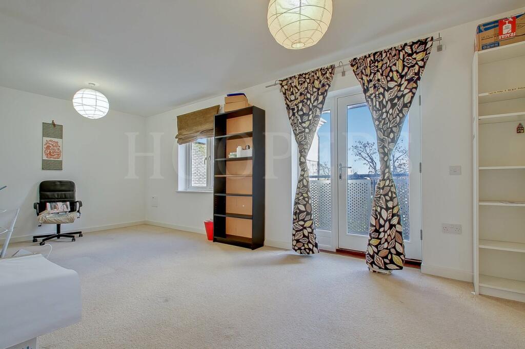 Apartment in London - View 2