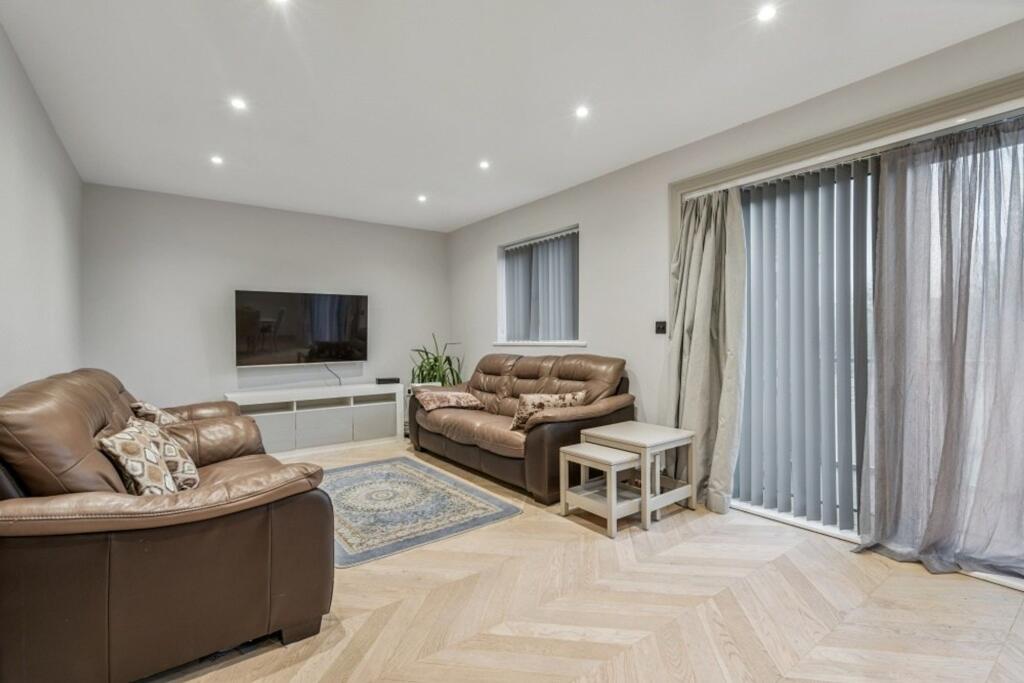 5-bed terraced on Alva Way, Carpenders Park, Watford, WD19, £795,000